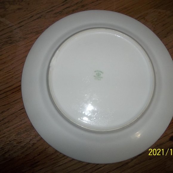 Set of two vintage Meito China Dinner Plates, Hand Painted - Picture 2 of 4